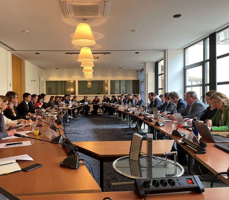 Member States and fishing industry meet to discuss the fisheries package and the future of bottom fisheries